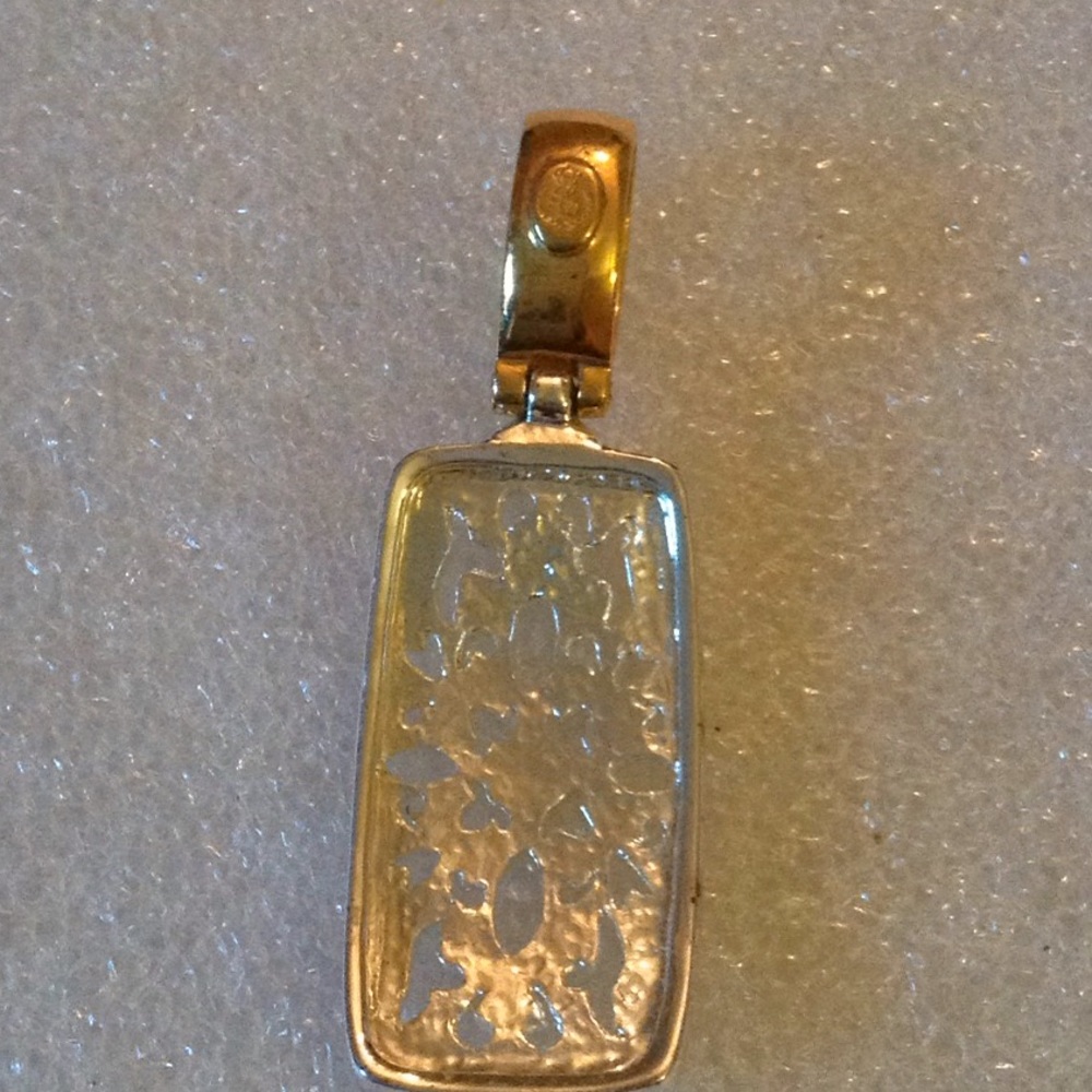 Crown pendent - Picture 2 of 3